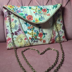 Kimchi Blue crossbody bag